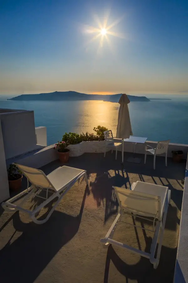 Sunloungers with a view of the caldera at Kasimatis Suites in Im